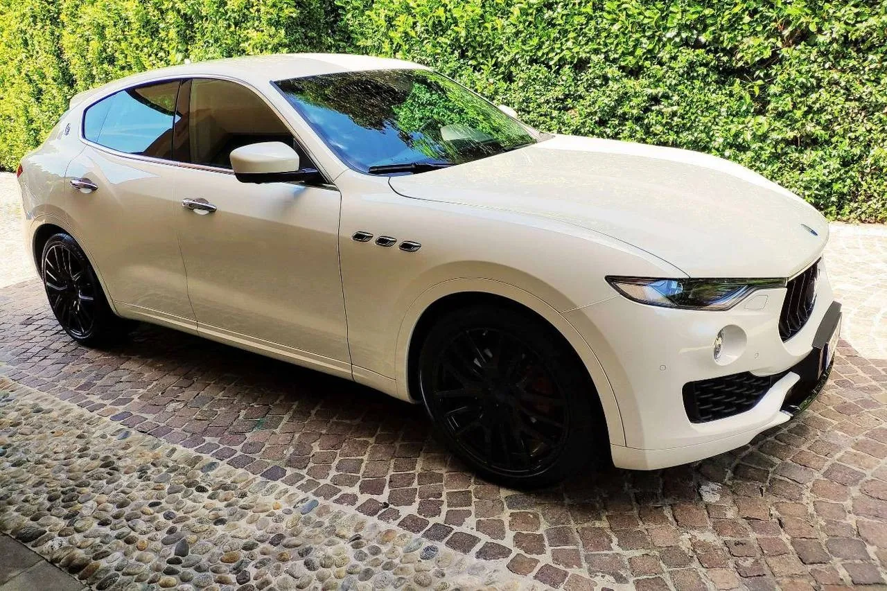 Maserati Levante foto 2