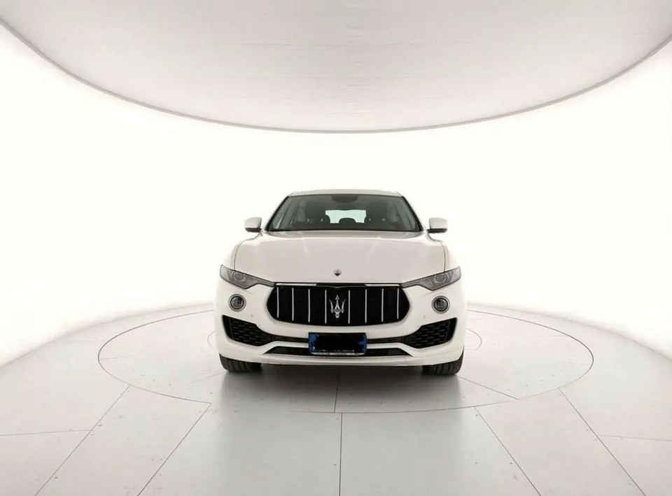 Maserati Levante foto 5